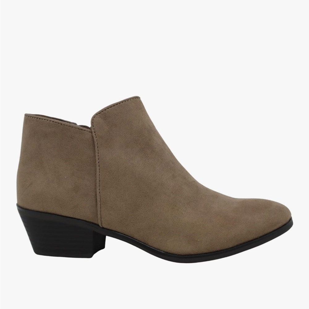 Style & Co. Taupe Wileyy Ankle Booties